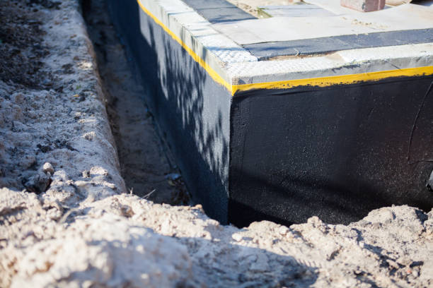 Professional Vapor Barrier Installation technician working in Williamsport, MD